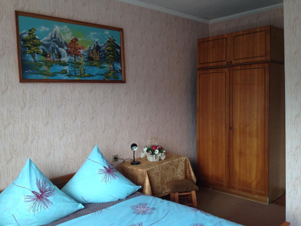 Na Gorbochku Hotel Podobovets Exterior foto